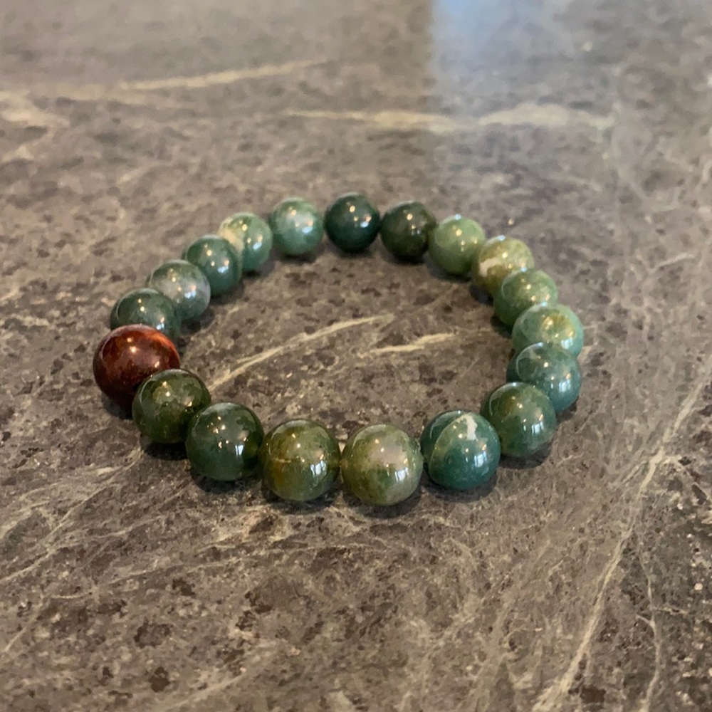 Jade green elastic bracelet